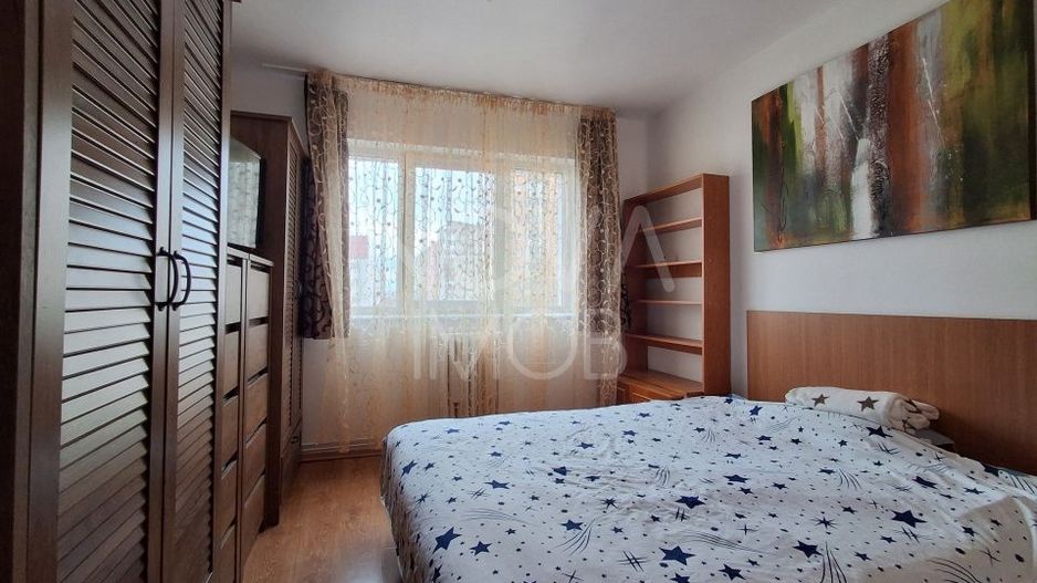 Apartament de inchiriat 3 camere etajul 4, cu lift,  Zona Vasile Aaron - Poză 10