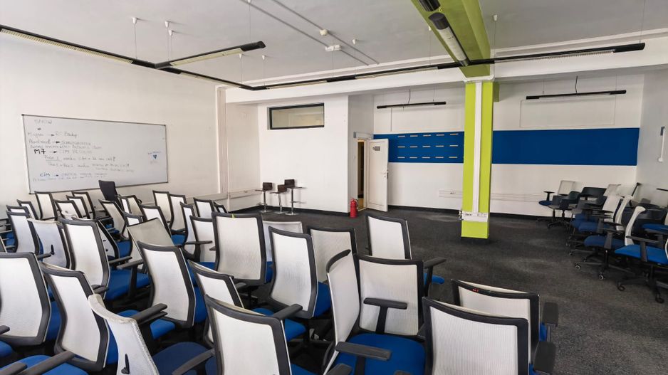 Spatii birouri/servicii - Poză 38