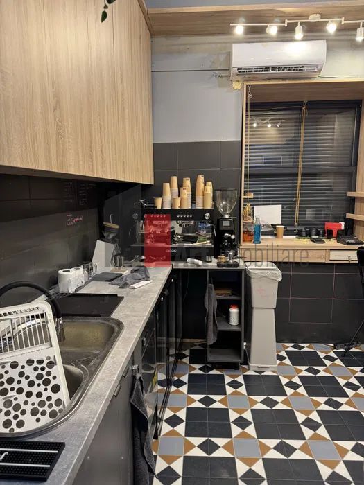 Inchiriere/Vanzare cafenea in zona Unirii - Poză 1