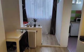 Garsonieră renovată, mobilată și utilată, cu parcare, zona semicentral - Poză 5