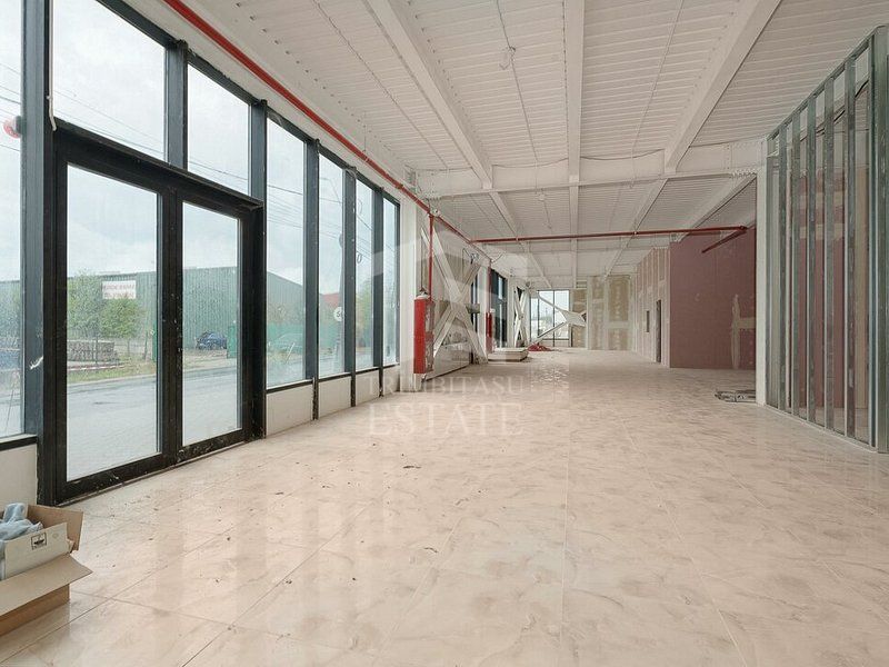 Spatiu comercial 300mp Cladire noua Stefanesti  A3 Lipit MEGA IMAGE - Poză 3