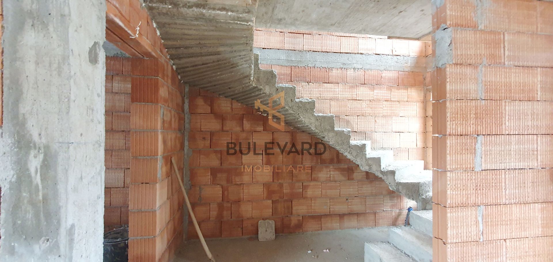Casa  tip duplex in zona Terra! - Poză 6