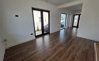 Casă Individuală de Vânzare, 4 Camere, 500mp Teren, Zona Alba Micești - Poză 14