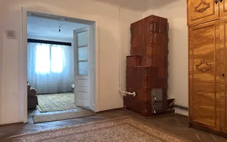 Vanzare casă cu potențial rezidențial și comercial în Pucioasa -441 mp - Poză 18