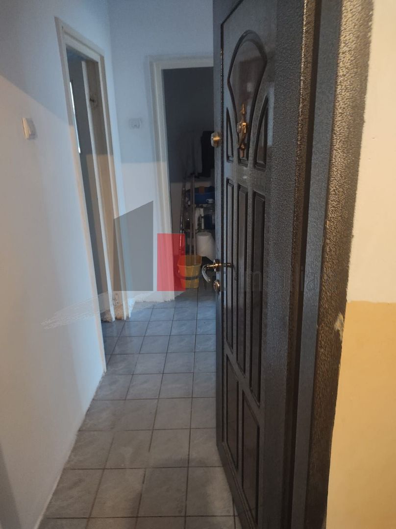 Vânzare apartament decomandat 3 camere cu centrală - Str. Baciului - Poză 16