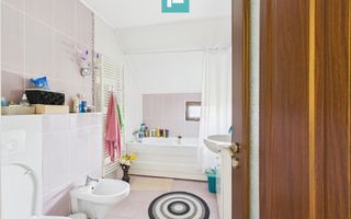 Vilă cu 6 camere și teren generos în Șagu - Poză 20