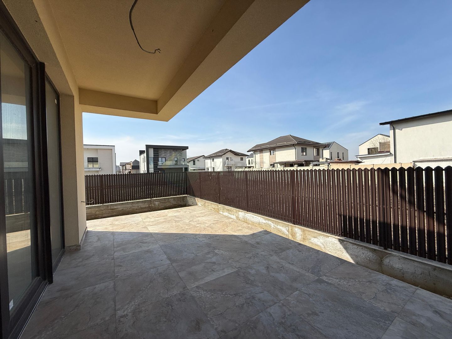 Casă modernă 2025 | Tunari – spațiu generos și localizare excelentă - Poză 1