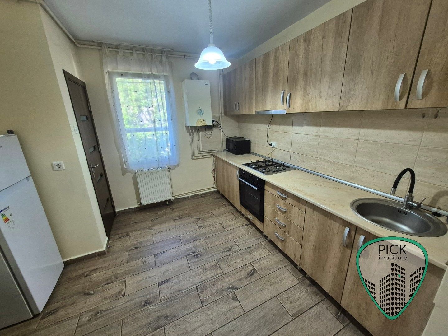 P 4230 Apartament cu 2 camere în Târgu Mureș, 7 Noiembrie - Poză 2
