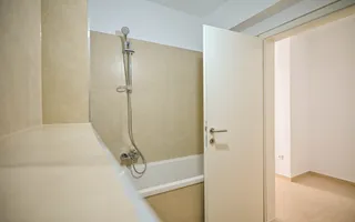 Apartament Intabulat, 3 camere 73 mp/utili+boxa, Tractorul - Poză 15