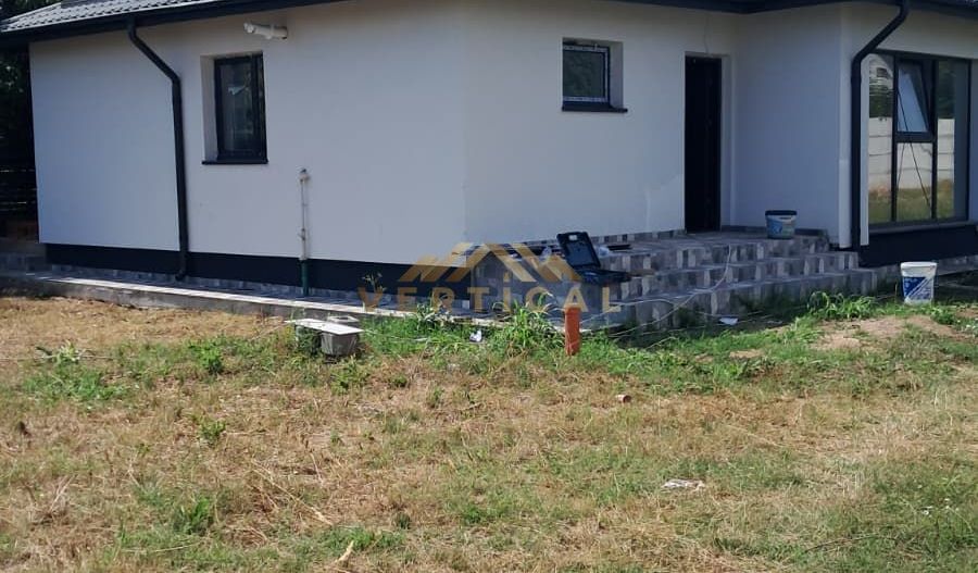 Casă individuală de vânzare – Confort, eficiență și curte proprie - Poză 2