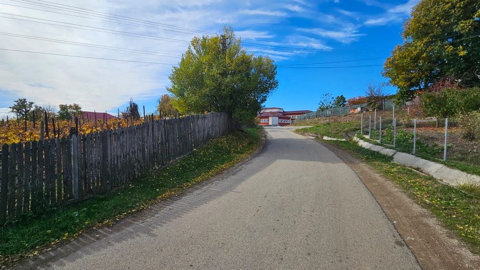 Teren intravilan 690 mp, utilități, lângă Spital Călinești - Poză 5