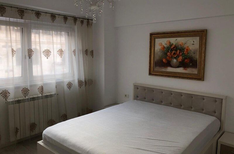 Apartament spatios Universitate - Poză 1