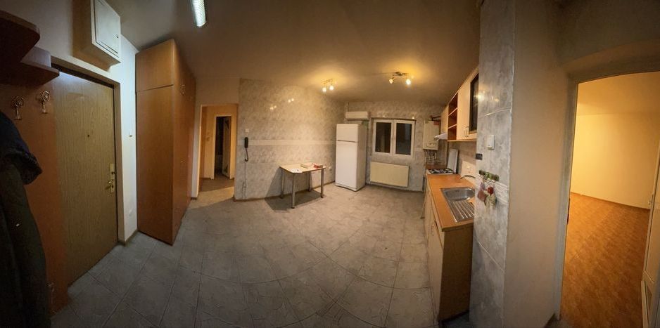 APARTAMENT  SPATIOS  ZONA IANCULUI - Poză 1