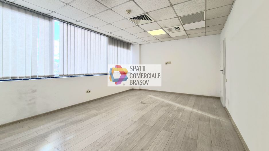 Spatiu birouri de închiriat Brasov - 28 mp # spatii-comerciale-brasov.ro - Poză 2