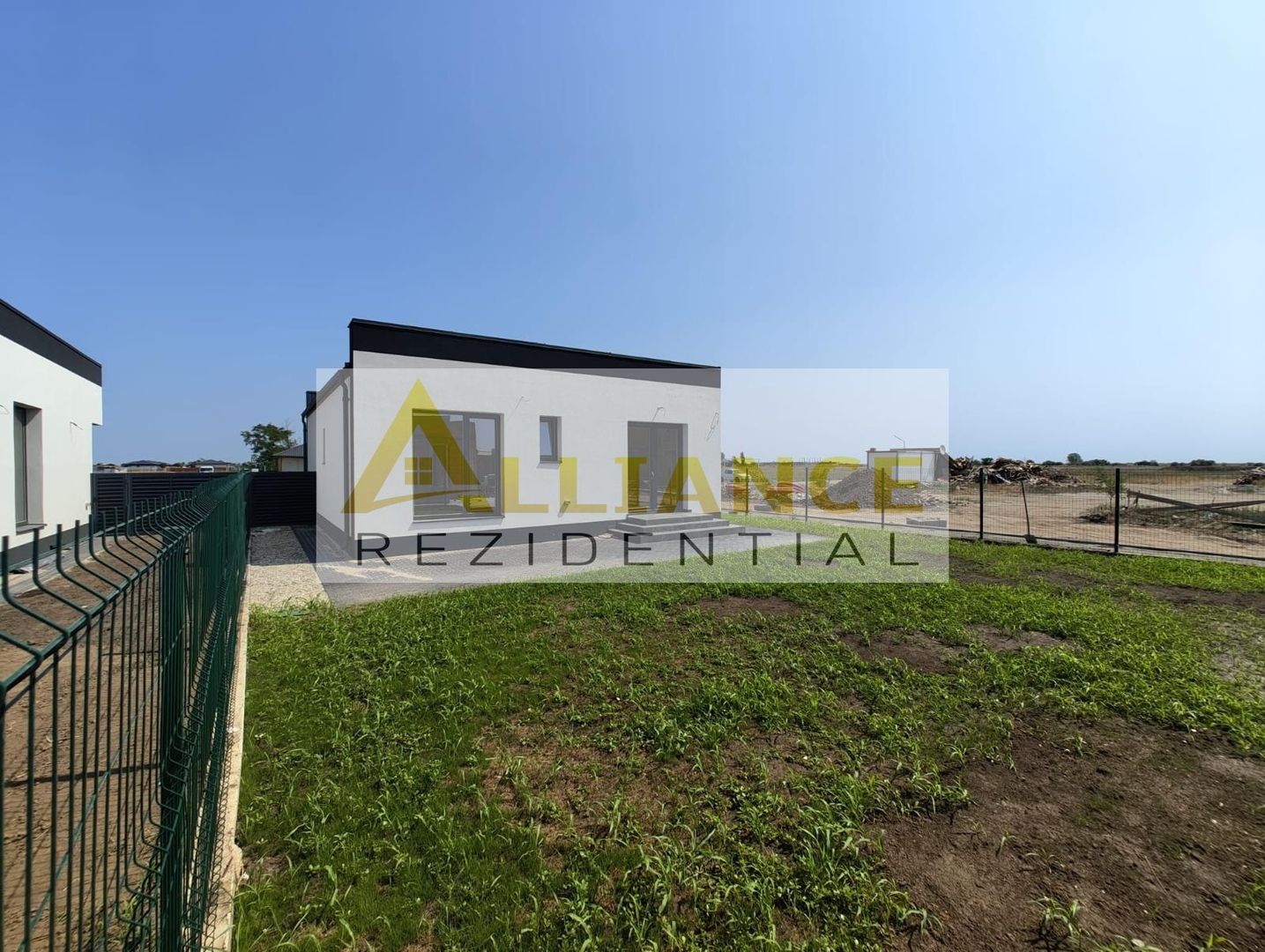 Casa Individuala - 3 camere - 2 bai - 356 mp teren - Poză 3