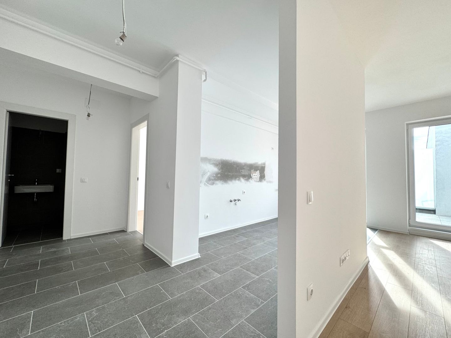 Apartament 3 camere Zona Mall Colosseum-Lacul Străulești - Poză 12