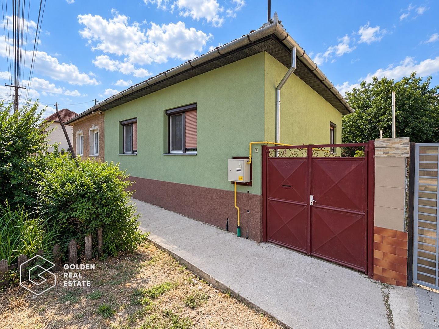 Casa din caramida, 3 camere + anexa, teren 262 mp,  zona Vlaicu - Poză 1