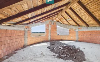 Vilă pe 3 niveluri și garaj 168mp în Zimandu Nou - Poză 19