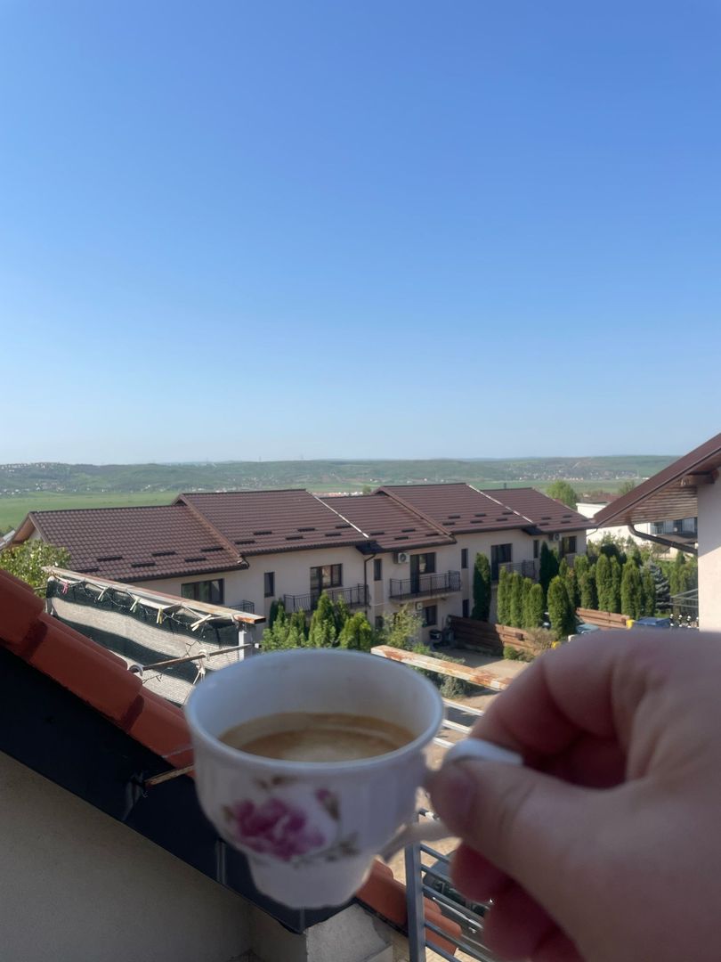 Apartament 70.55 mp, complet mobilat, ultimul nivel + balcon 7.87mp - Poză 3
