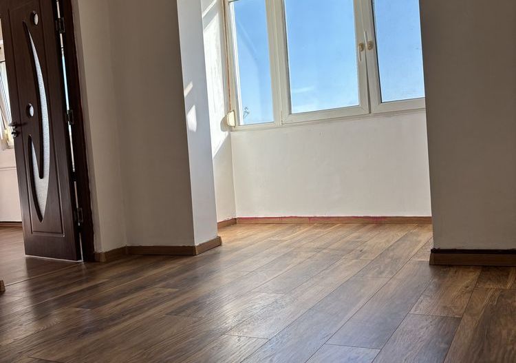 BRASADAS vinde ap 2c etaj 4/4 in 14 Mai. - Poză 7