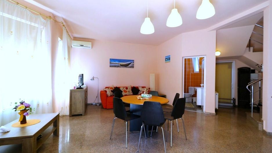 Mamaia Nord - Scoica Land, casa de vacanta la mare, P+1E+Terasa! - Poză 8