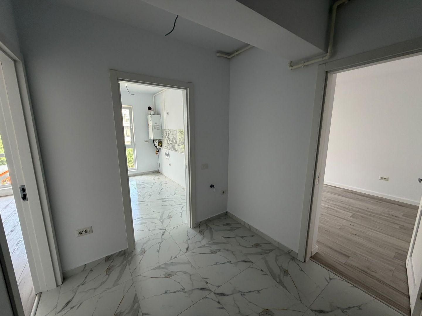 AP. 2 CAMERE -  MUTARE IMEDIATA, PARCARE+BOXA INCLUSE, COMISION 0% - Poză 8