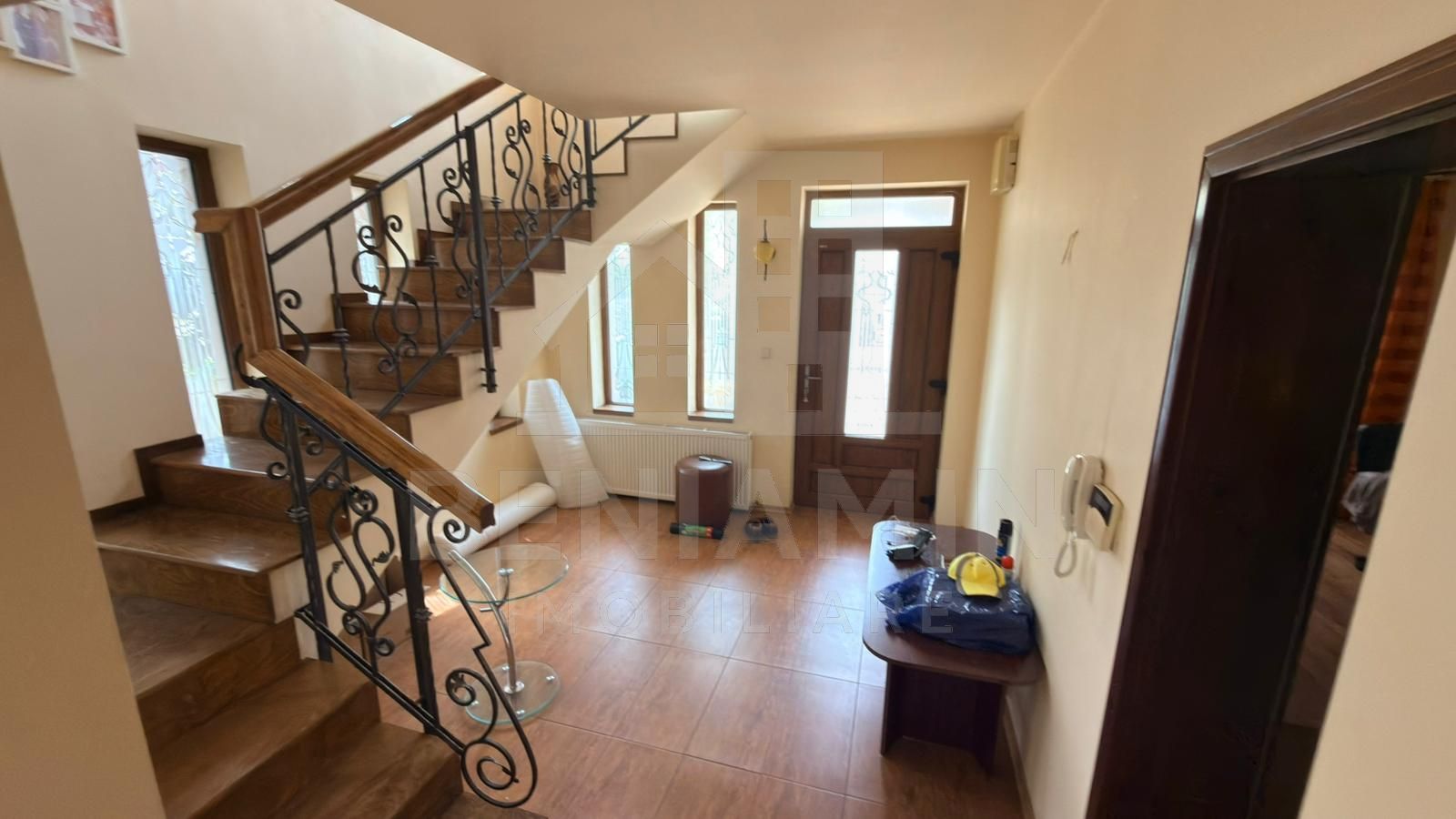 Vila eleganta in zona Ford– Confort si intimitate pe alee privata - Poză 19