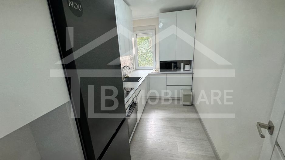 Apartament cu 3 camere, 80mp, Zona UMFST - Poză 11