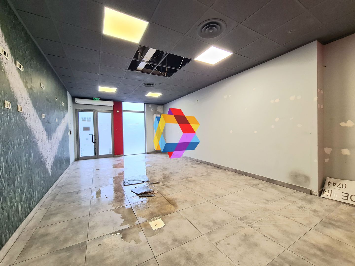 Spatiu comercial de închiriat Brasov - 80 mp  # spatii-comerciale-brasov.ro - Poză 1