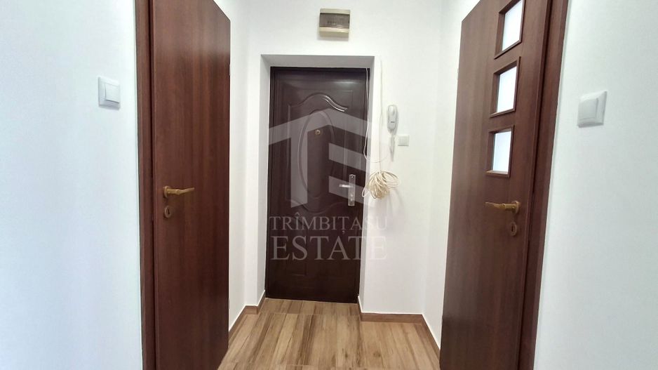 Apartament 2 camere renovat la 2 minute de metrou - Poză 13