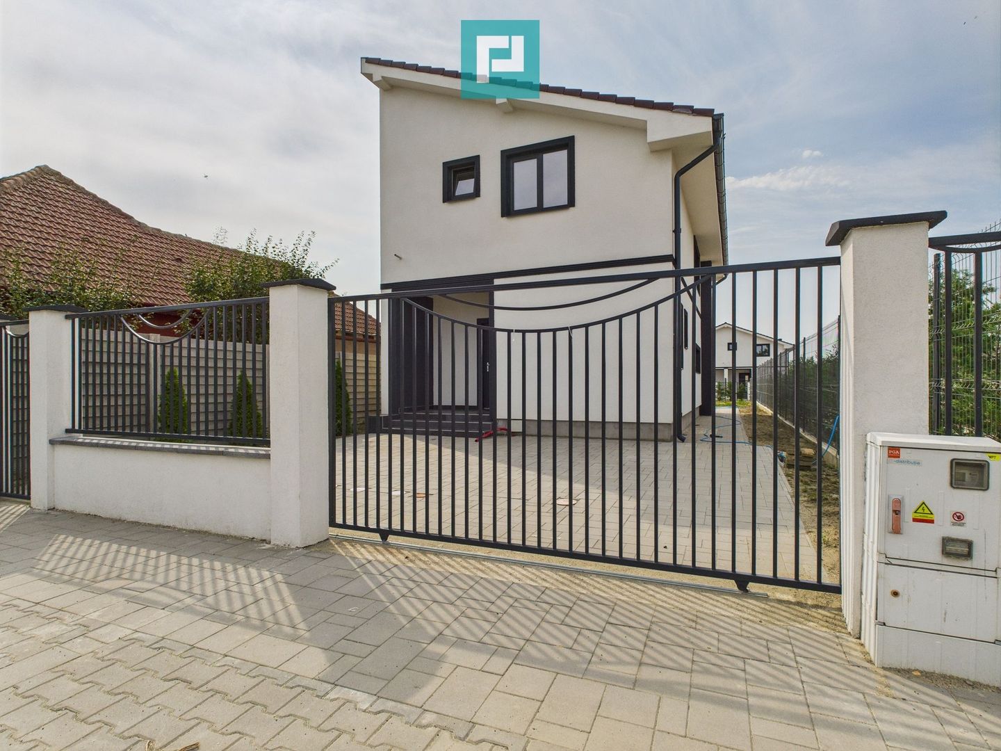 Casă modernă cu 4 camere în Becicherecul Mic - Poză 12