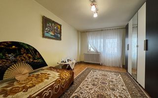 Apartament cu 4 camere decomandate, Centru - Poză 1