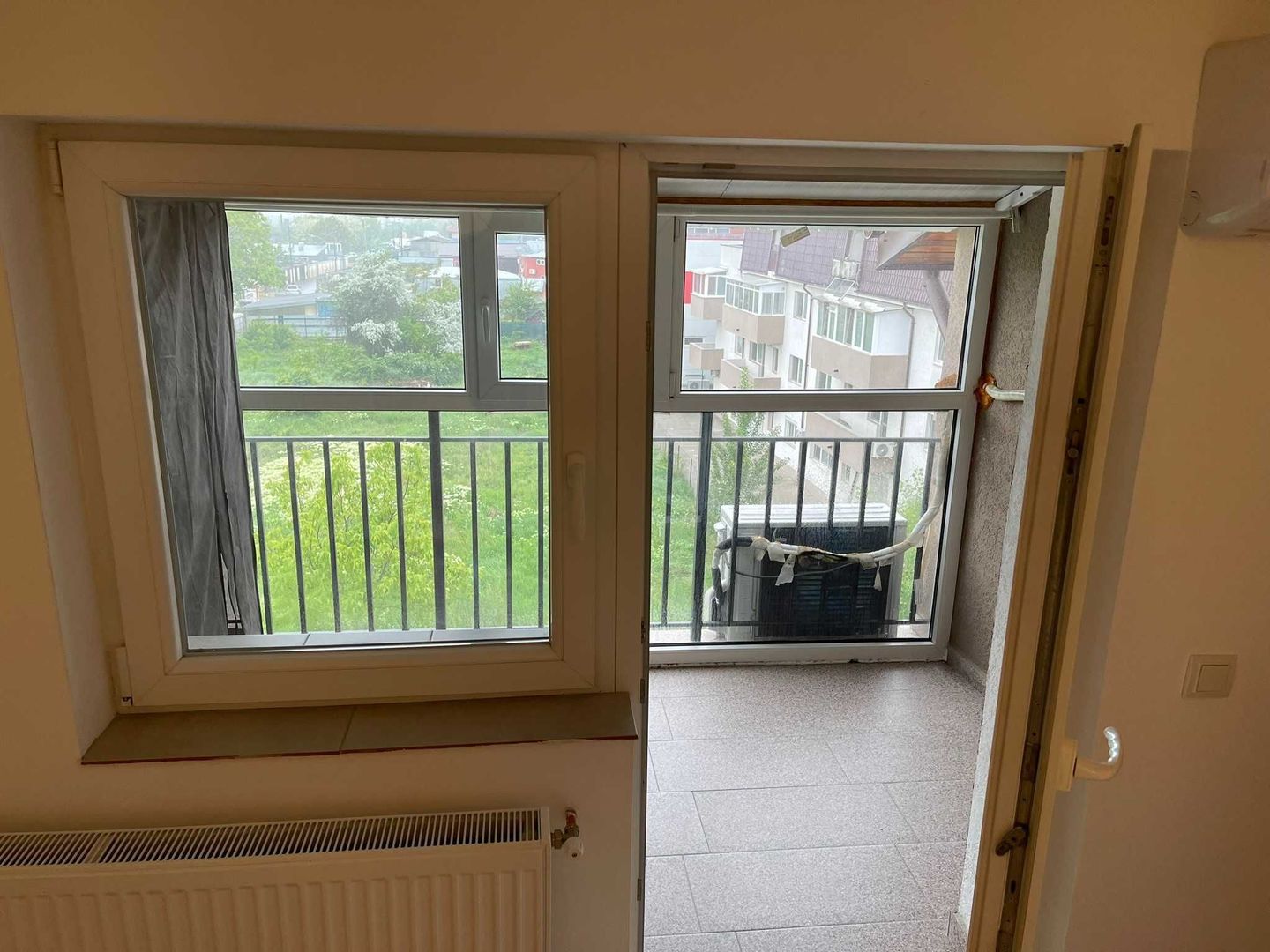 Apartament 2 camere Titan, lângă metrou, mobilat și utilat 470 € - Poză 7