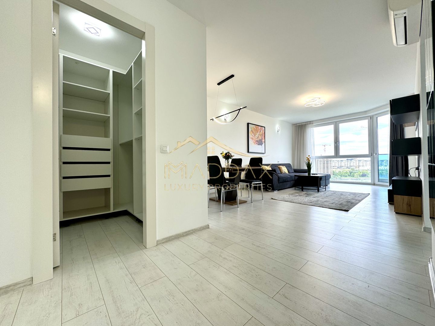 Apartament cu 2 camere ***LUX*** Fully Furnished// Floreasca - Amazing Lake View - Poză 2