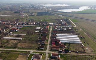 Teren 1.570 mp + casă din cărămidă–zonă liniștită - Poză 10