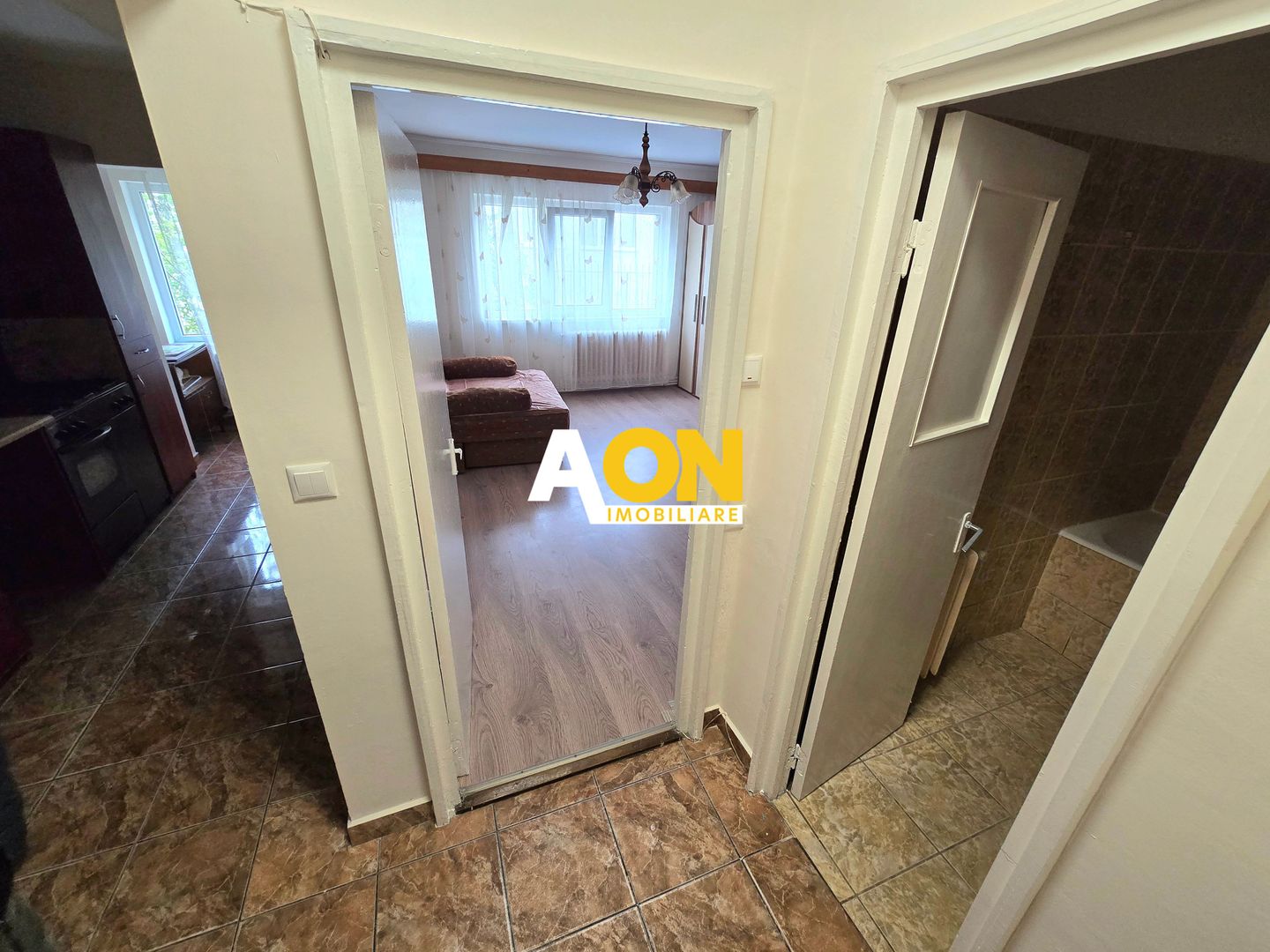 Garsonieră de închiriat, Etaj 1, Zona Spitalului Județean - Cetate - Poză 6