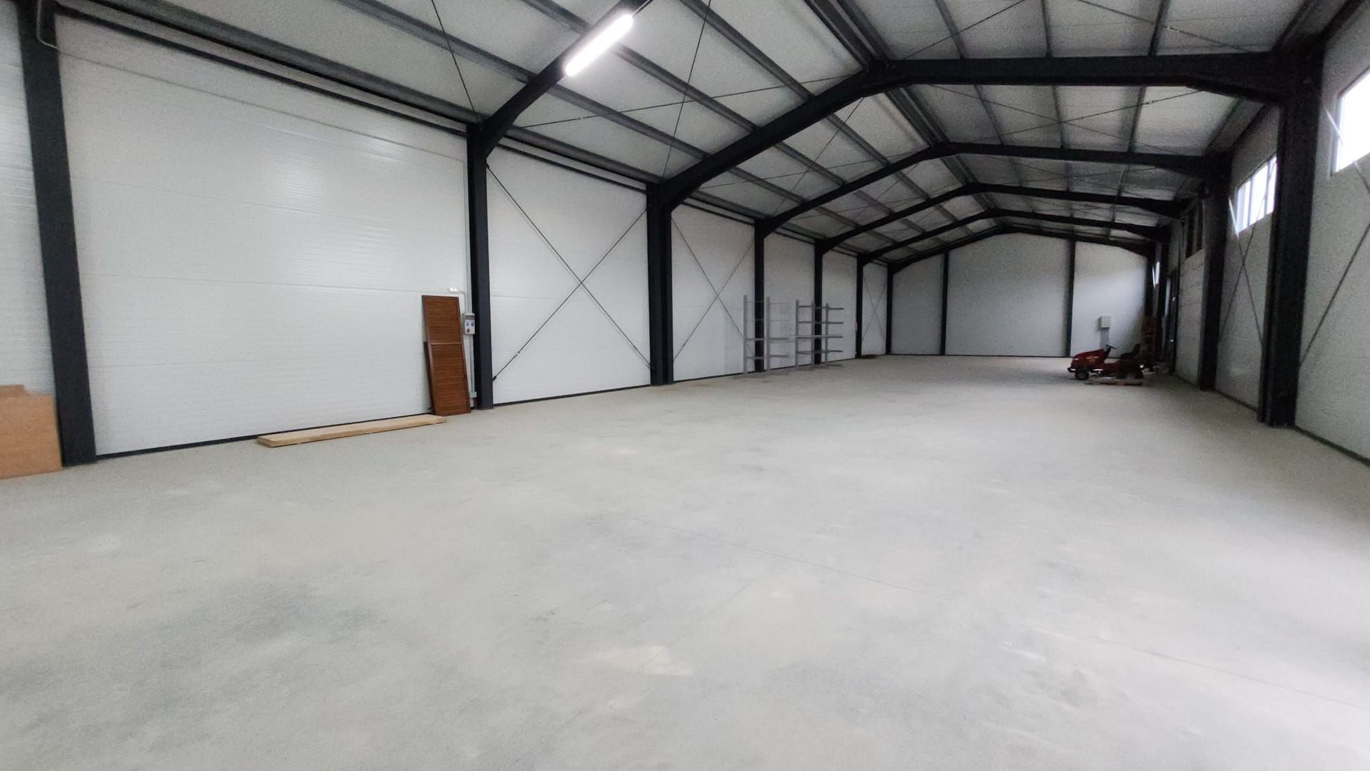 Hala productie/depozitare zona nord -autostrada - Poză 1