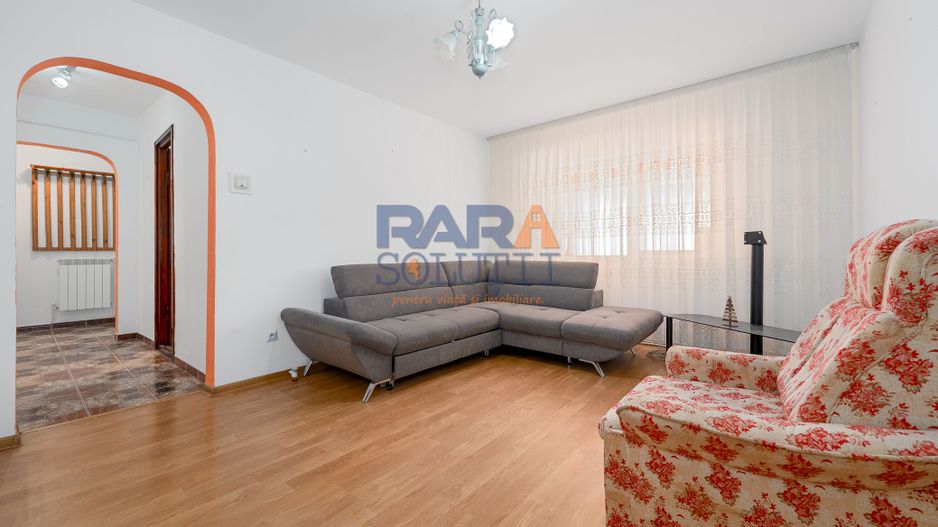 Apartament la etajul 1, semimobilat - Poză 9