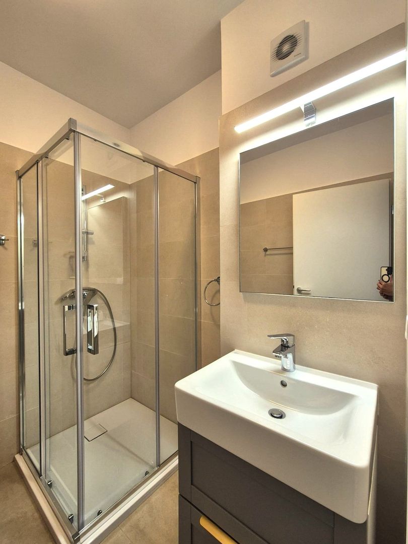 Exclusivitate - Apartament în bloc nou, mobilat si utilat,  gradină, loc parcare - Poză 25