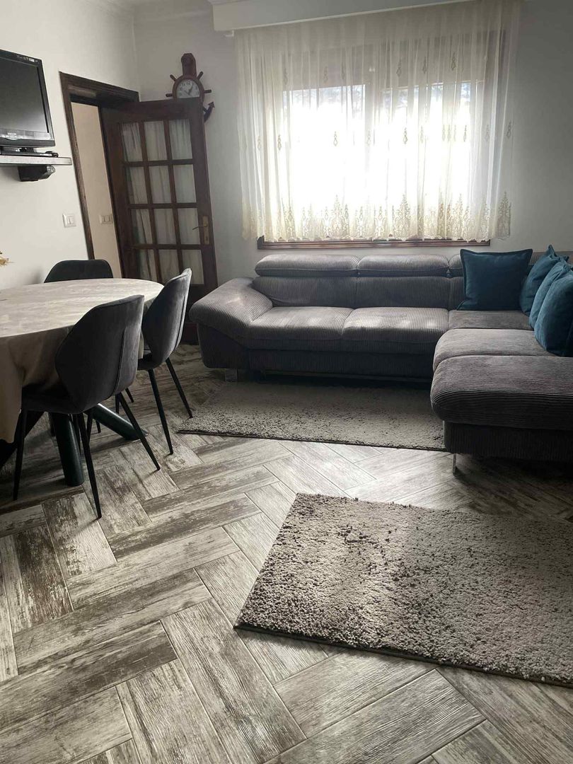 Casă de vânzare în comuna Costache Negri - Poză 18