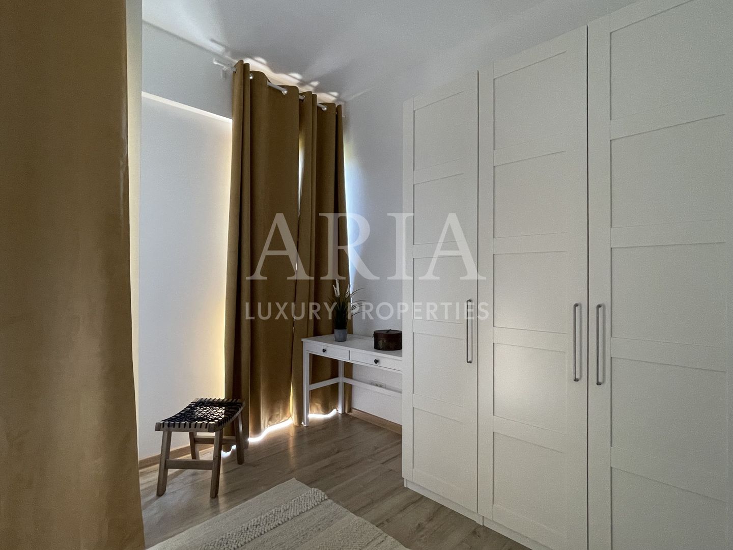 IANCU 75 - 3 CAMERE - NOU LUX - GARAJ - Poză 10