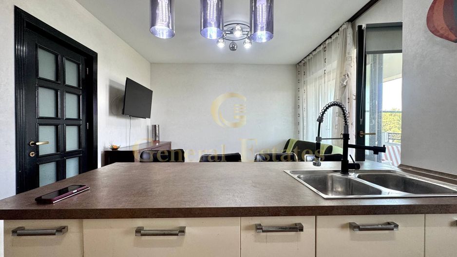 Vânzare apartament cu 2 camere, 67 m.p. - Complexul Royal Town. - Poză 11