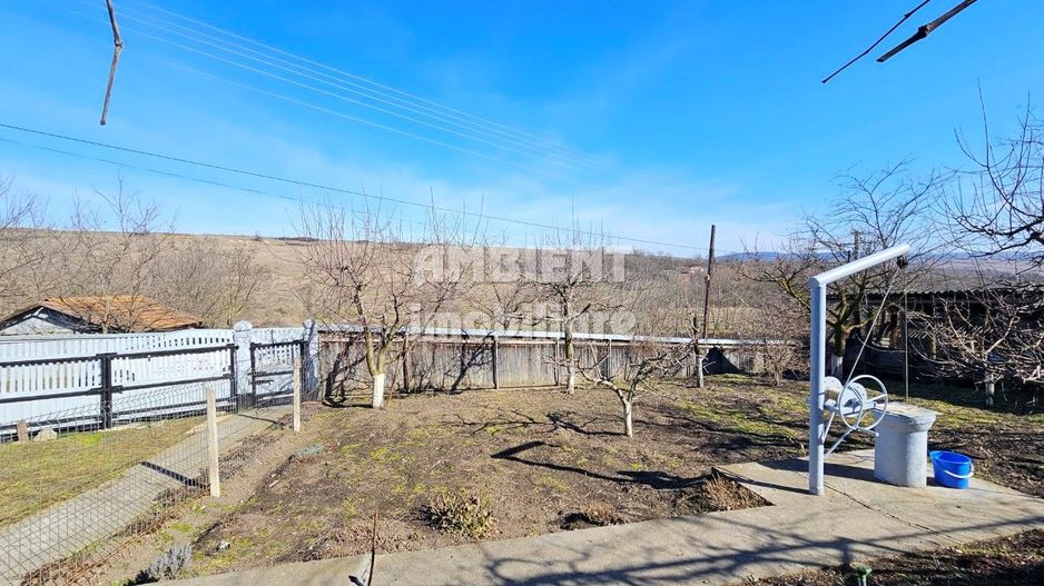 Gospodarie traditionala in localitatea MÎNJEȘTI, la 10 km de Vaslui; - Poză 11