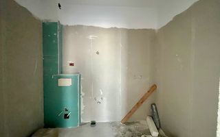 Apartament deosebit cu 2 camere și curte de 140mp | Mosnita Noua - Poză 3