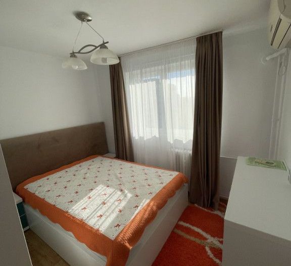 Apartament 2 camere decomandat la 7-8 minute de metrou - Poză 2