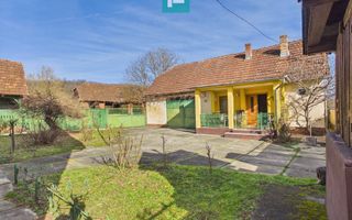 Casa din caramida si teren 1316 mp - Savarsin - Poză 2