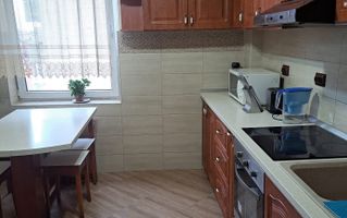 Apartament cu 4 camere de inchiriat in Cantemir - Poză 1