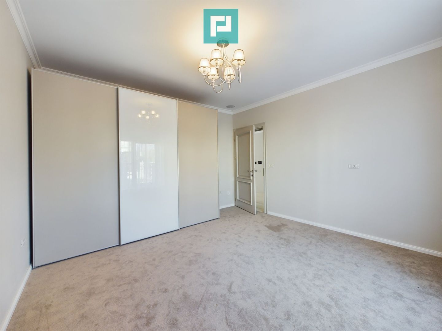 Vilă Premium de Închiriat – confort și eleganță - Poză 25