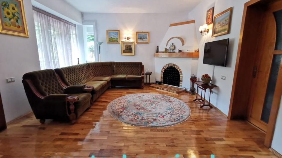 Vila deosebita Sinaia- Cumpatul - Poză 13