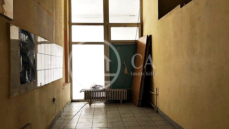 Spatiu comercial de inchiriat cu 3 camere in zona Centrala, Oradea - Poză 4